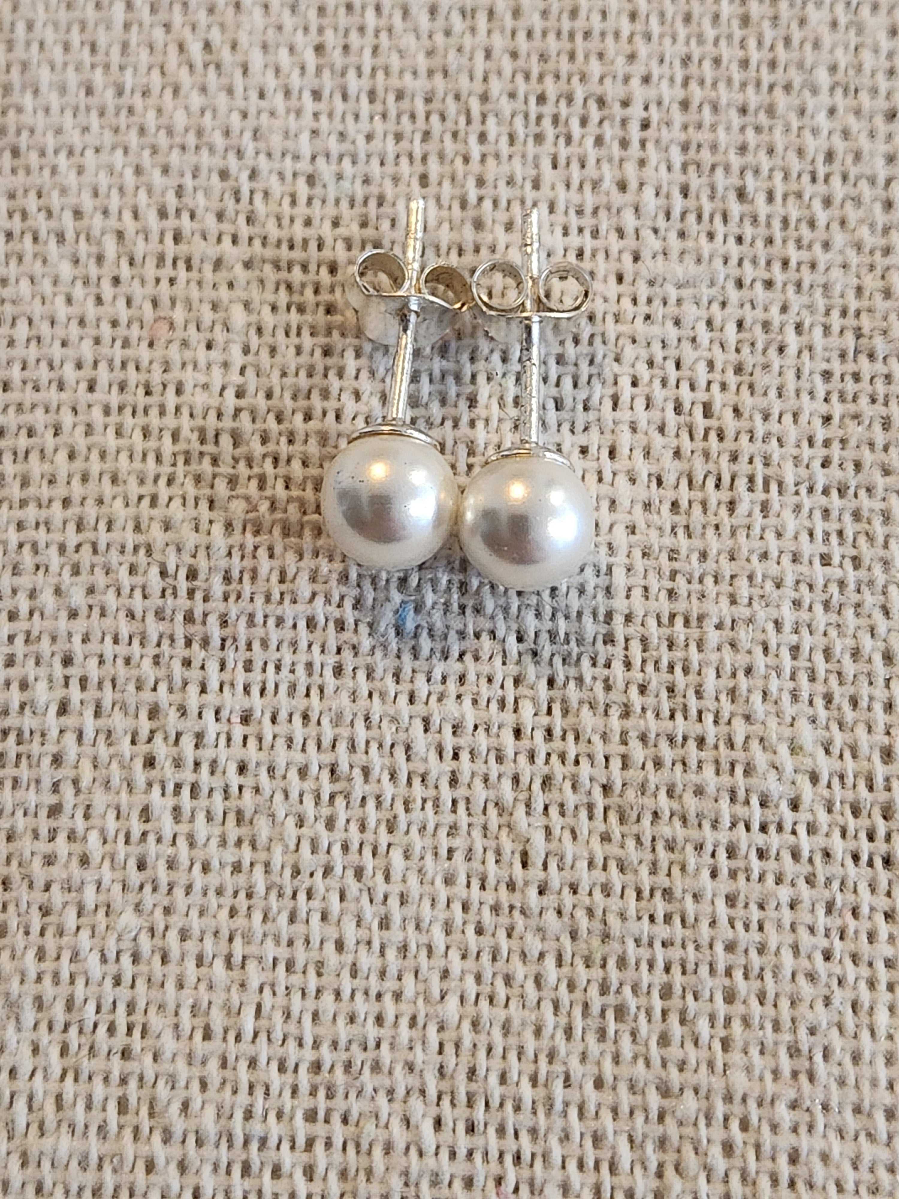 Pendientes de Perla 6 mm en Plata Reciclada 925