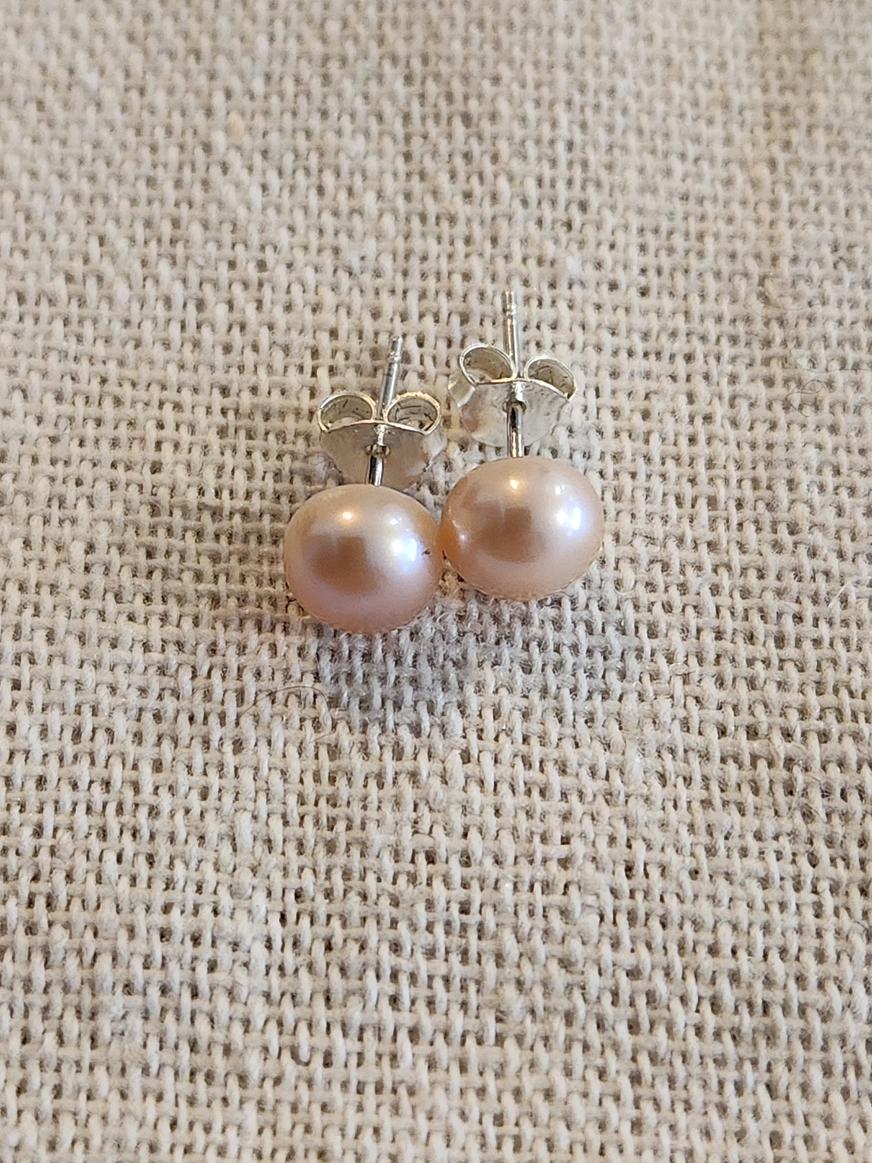 Pendientes de Perla Button 6 mm en Plata Reciclada 925