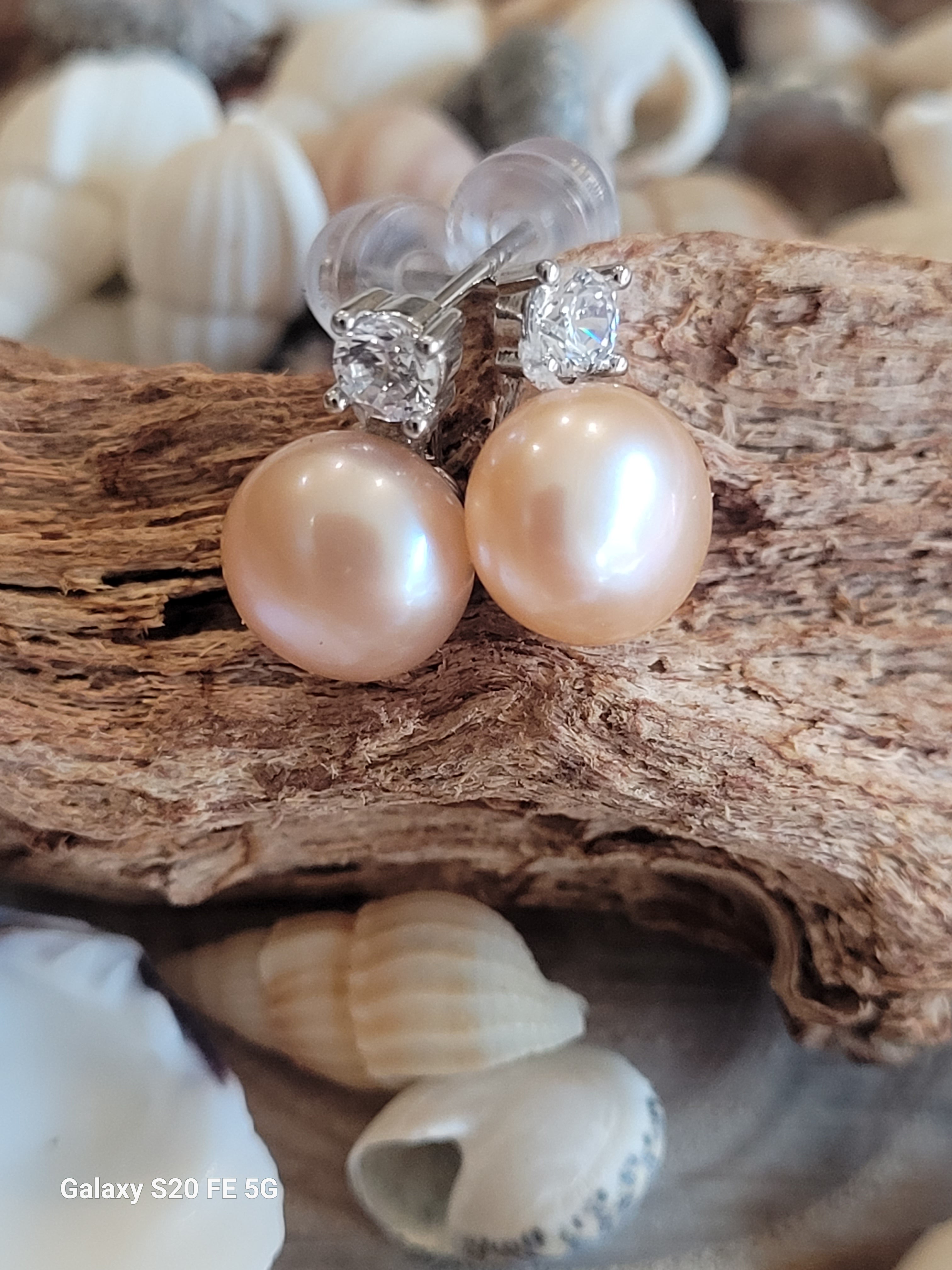 Pendientes de perla de agua dulce con CZ en plata reciclada