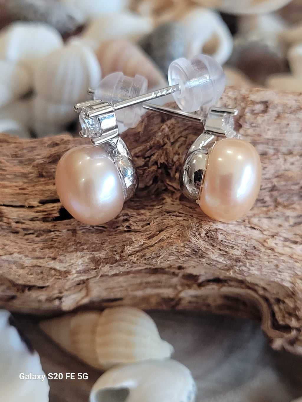 Pendientes de perla de agua dulce con CZ en plata reciclada
