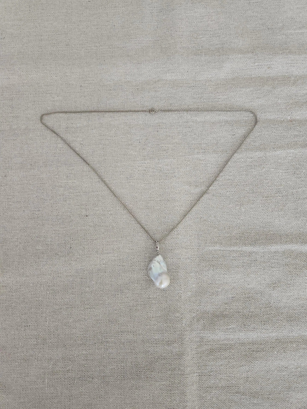 Joyaira de Segunda Llama: Collar de Perla Barroca en Plata Reciclada (40 cm)