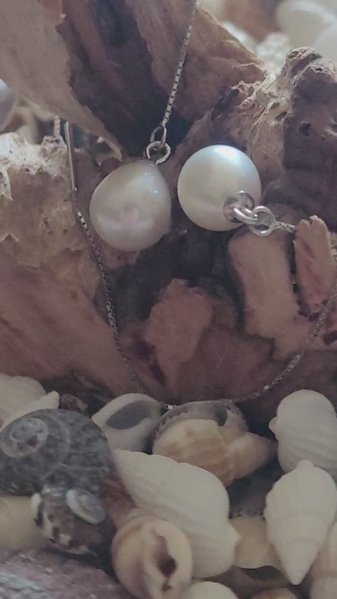 Pendientes threader de perla de agua dulce en plata reciclada